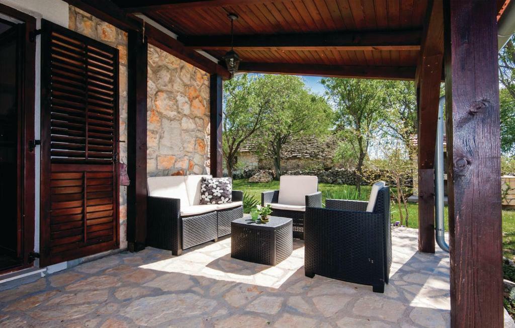 Villa Stone Medal Drnis Exterior photo